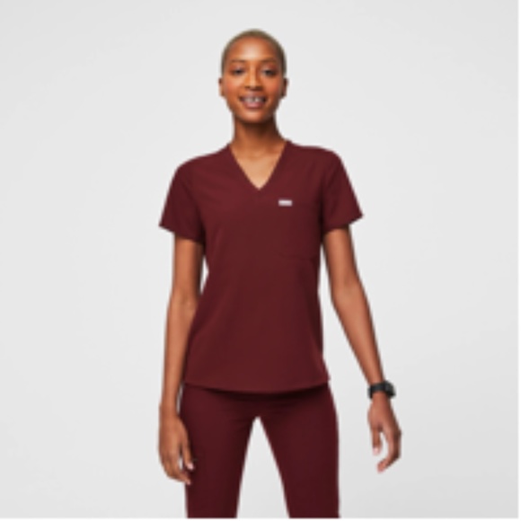 Lots of burgundy Figs! - Picture 1 of 3